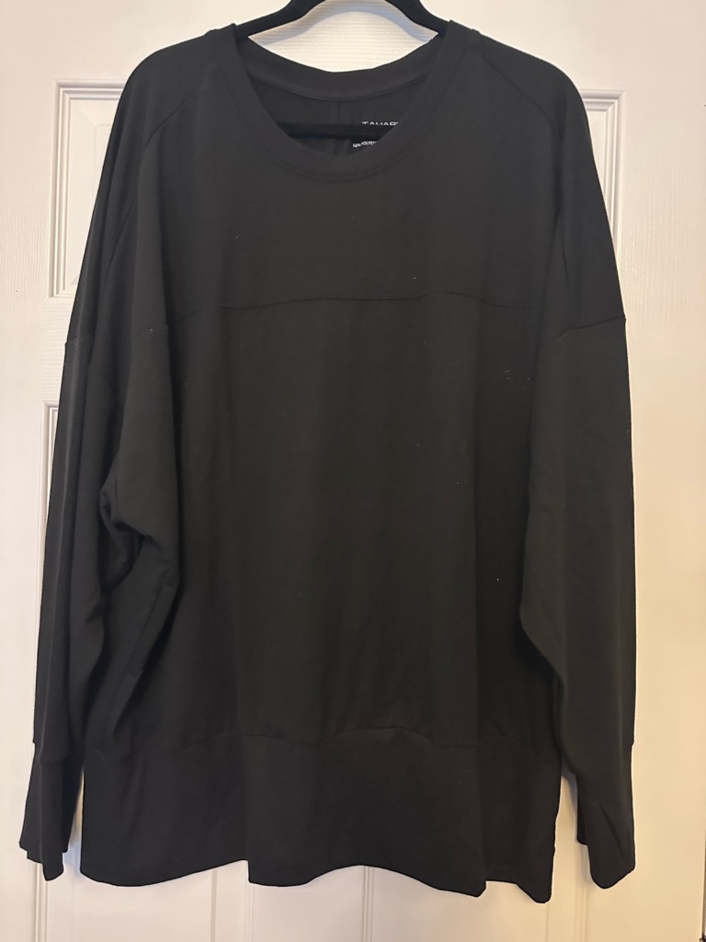 Tahari Sport Black Crewneck Long-sleeved shirt NWT - Size 3X